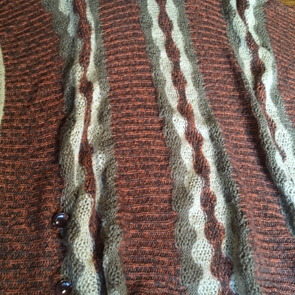 Poncho - Picture 2 of 4